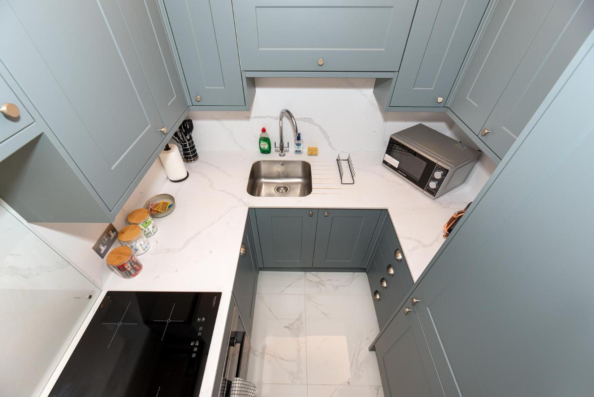 2-Bedroom Victorian Apartment In Kensington 伦敦 外观 照片